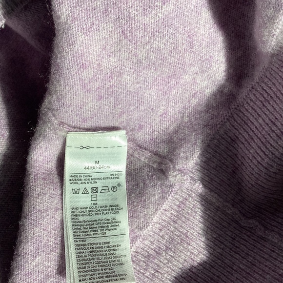 Banana Republic Crew-Neck Merino Wool Sweater, Size M - Picture 3 of 3